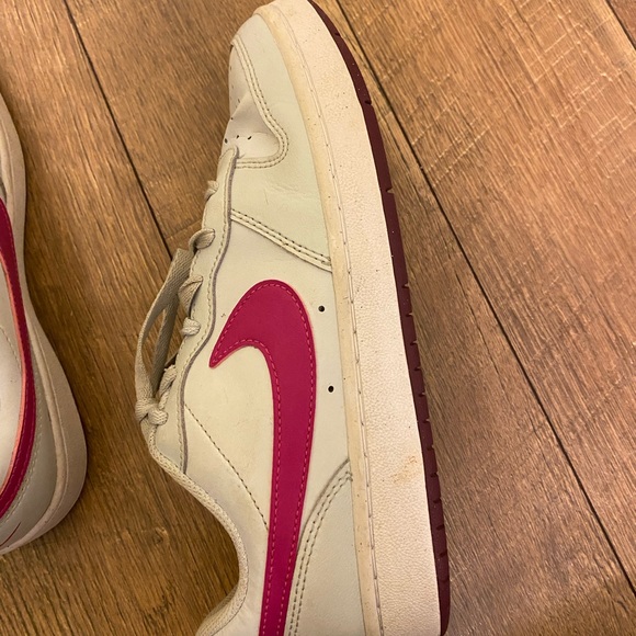 Nike Pink Shoes - Worn Twice! - Picture 6 of 7